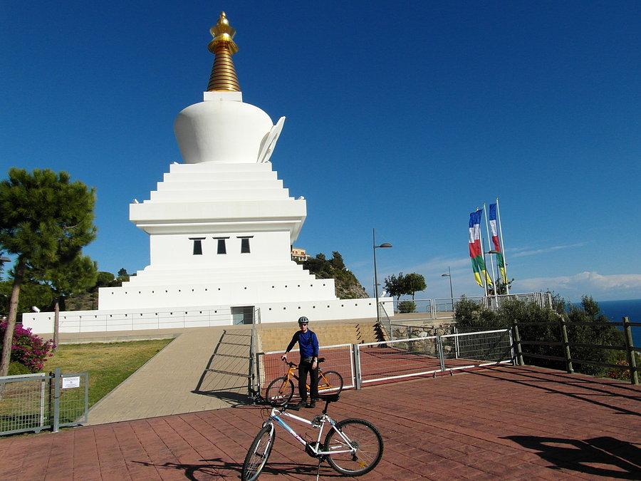 Buddyjska Stupa w Benalmádena