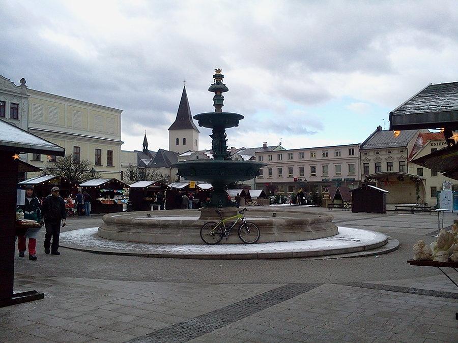 Karwina rynek z kramami