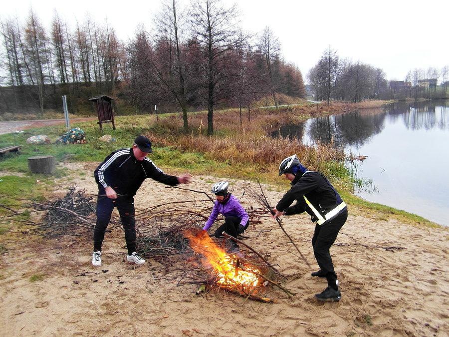 Rozpalamy ognisko
