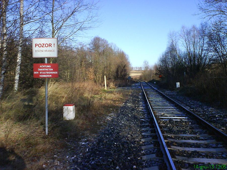 Zawidów - Cernousy. Nasze podkłady kolejowe oszronione, a czeskie nie :)