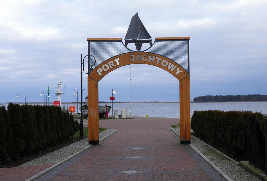 Port jachtowy w Nowym Warpnie - niedziela 22 grudnia 13 r