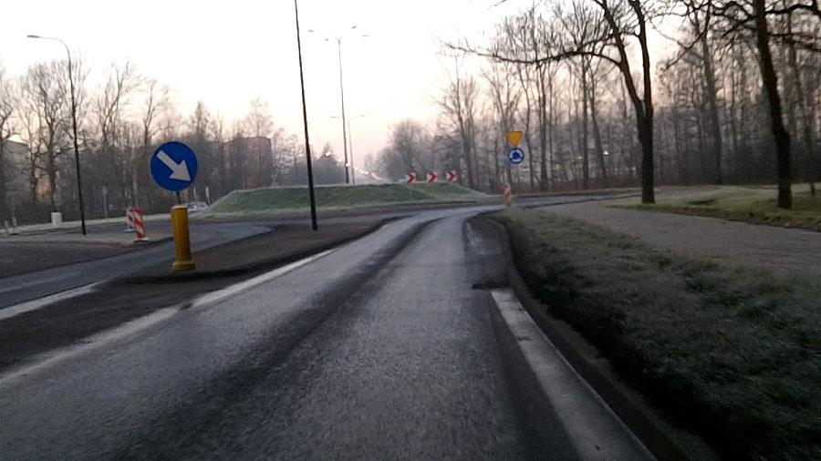 Z kamerki - nie pamiętam tak pustego rondka... w Gliwicach