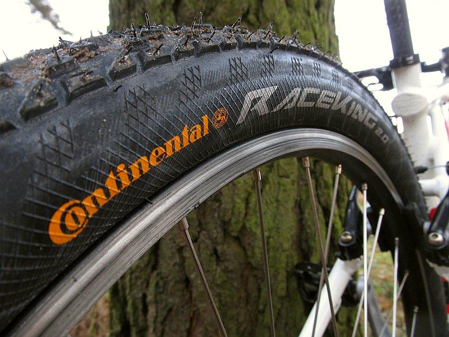 Opony continental race king
