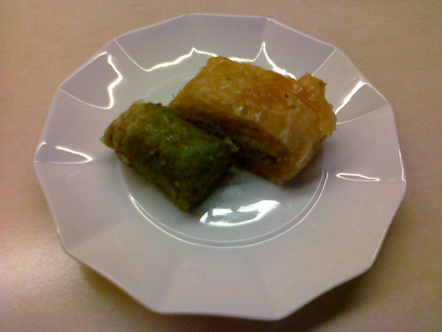 Zasłużony deser ;) Baklava prosto z Turcji mniam mniam mniam :-)