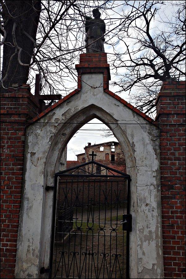 Nepomuk w Sośnicy