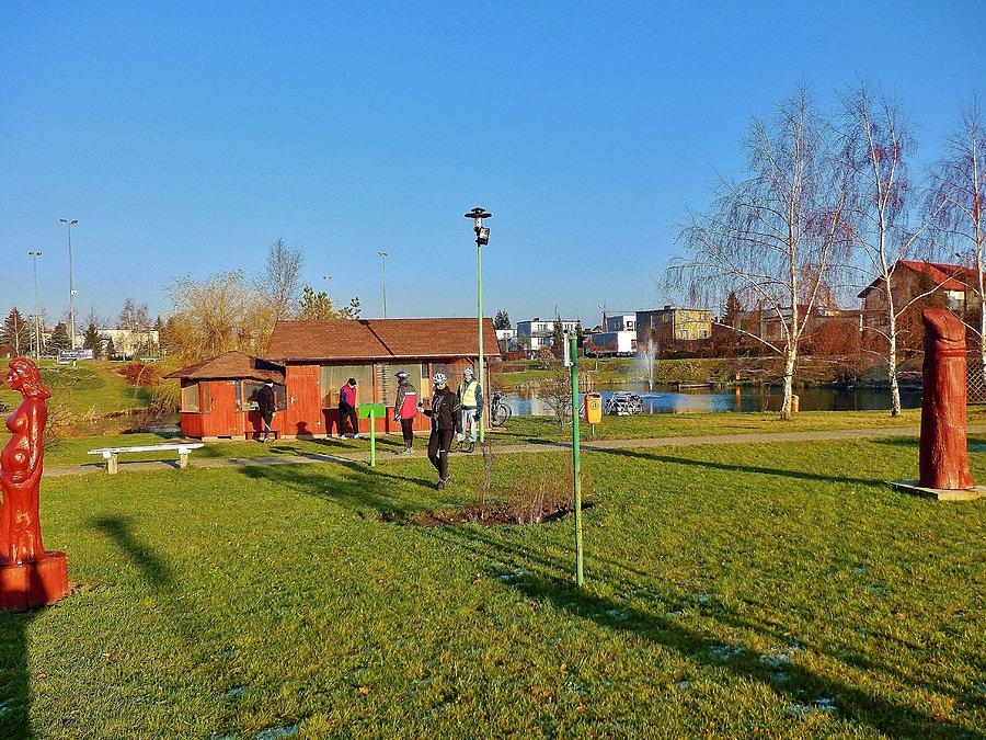 Skwer na osiedlu Górki