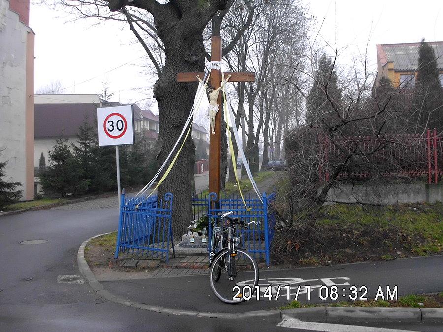 Krzyż przy ulicy Opolskiej w Chorzowie