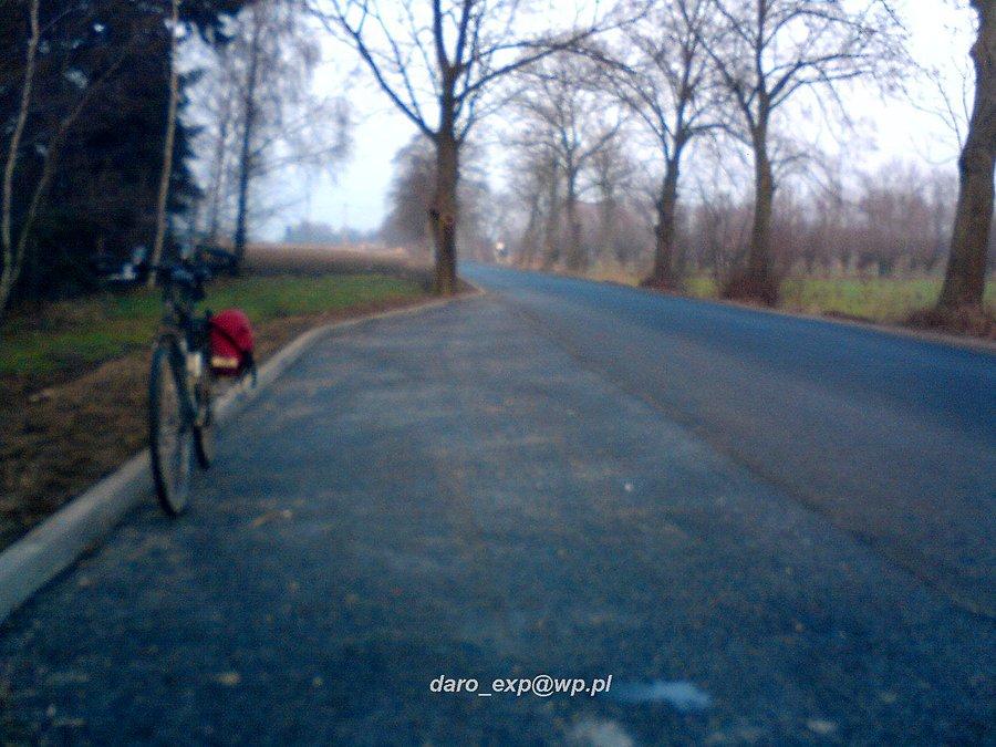 02-01-2014. Nowa nawierzchnia drogi asfaltowej od Dworek do Żuławki. Od drogi krajowej nr.7