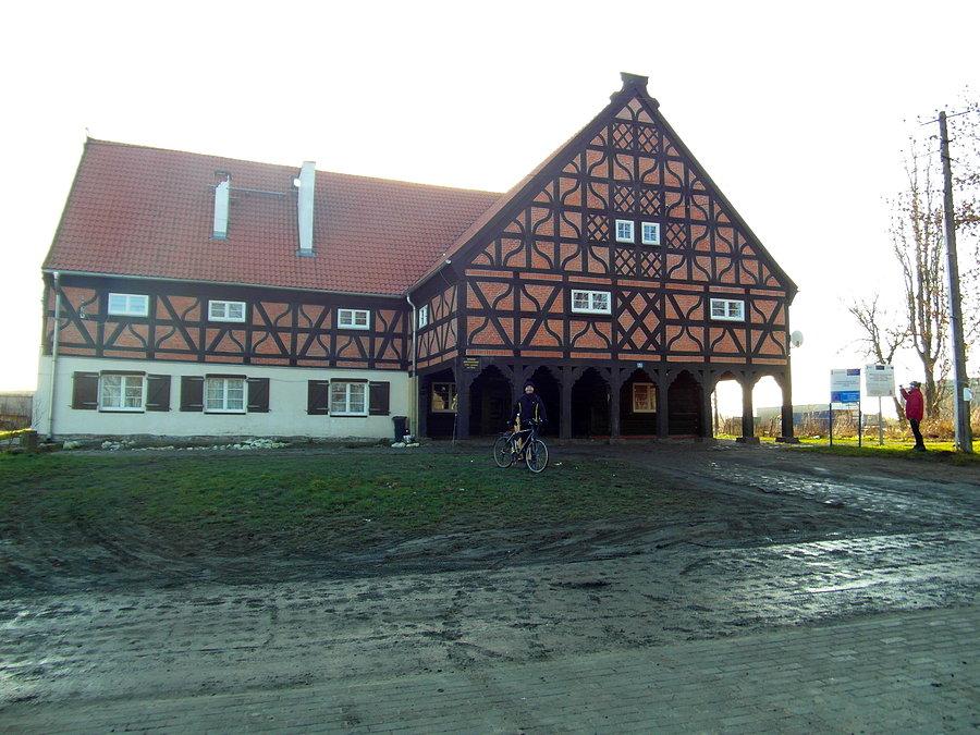 Dom podcieniowy w Miłocinie z 1731r