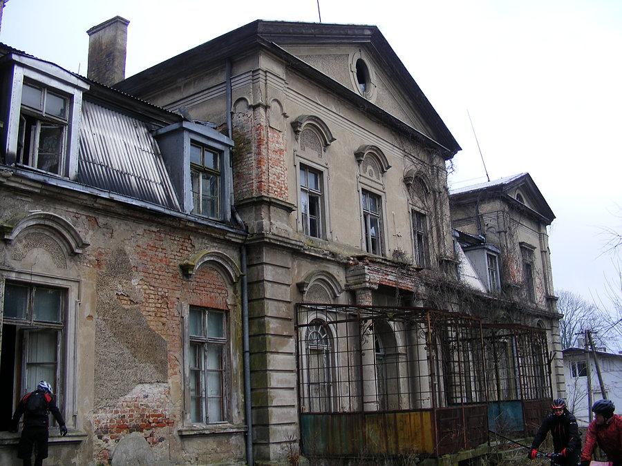 Zespół pałacowo-parkowy w Jankowie
