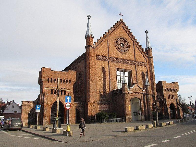 Ceglany kościół w Kórniku
