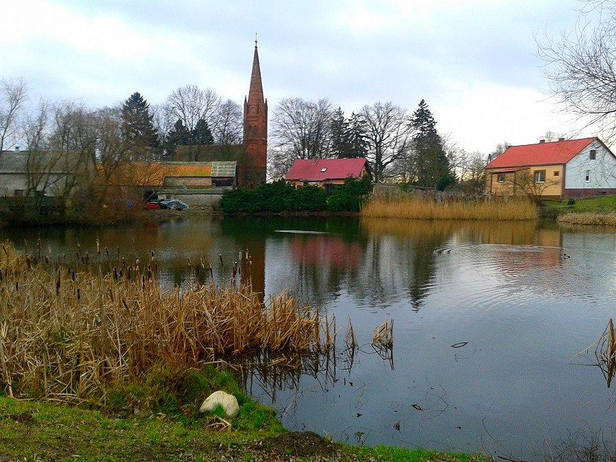 Kołowo widok na kościół