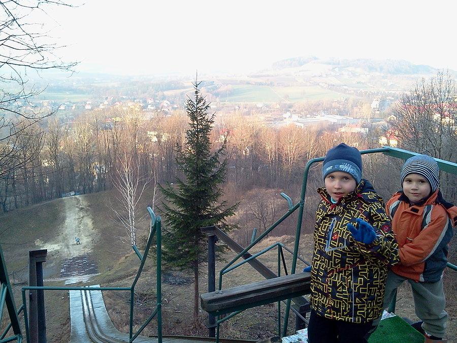 Paweł i Wojtek na skoczni w Goleszowie