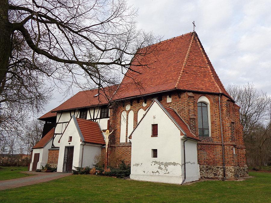 Kościół w Brzezinie
