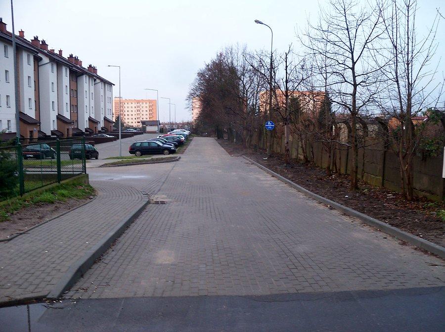 Nowy ciąg pieszo-rowerowy
