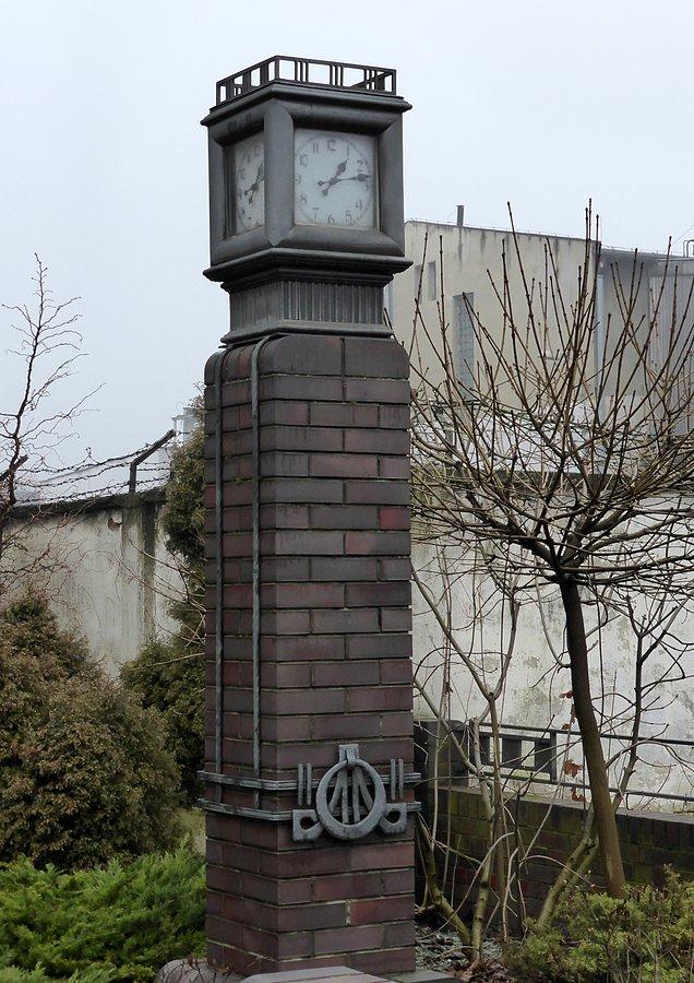 Obok zegarmistrza działającego od 1933 roku