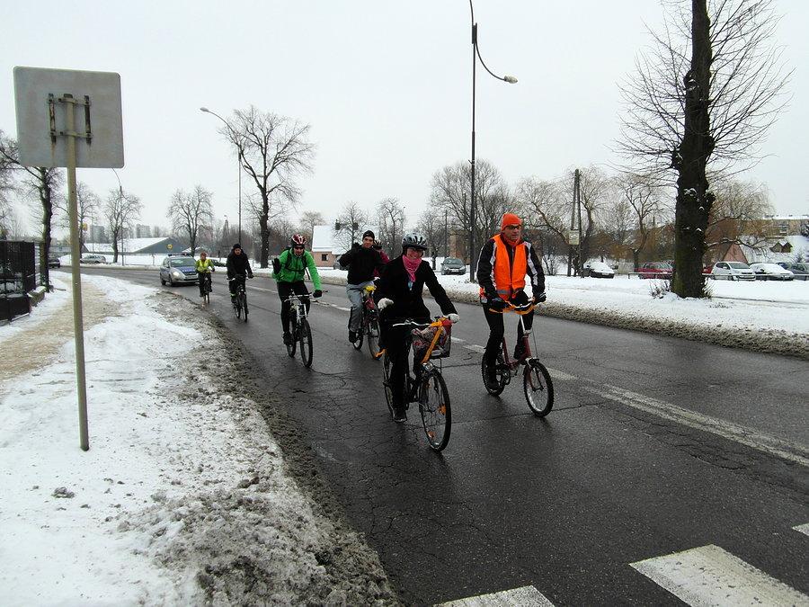 Zimowy przejazd rowerowy - ulica Jagiellońska w Tczewie