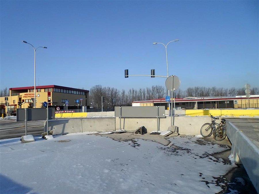 Koniec?, albo początek, Nowolazurowa/Chruścickiego