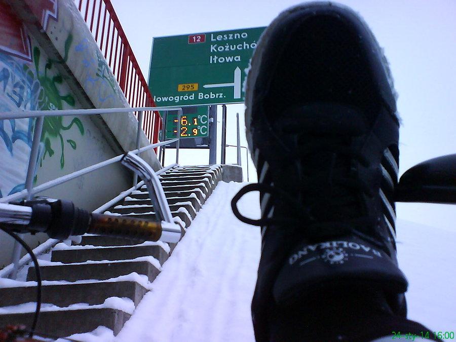 -6*C i najtańsze, chińskie "adidasy" - bynajmniej nie była to dolna granica ich zastosowania :)