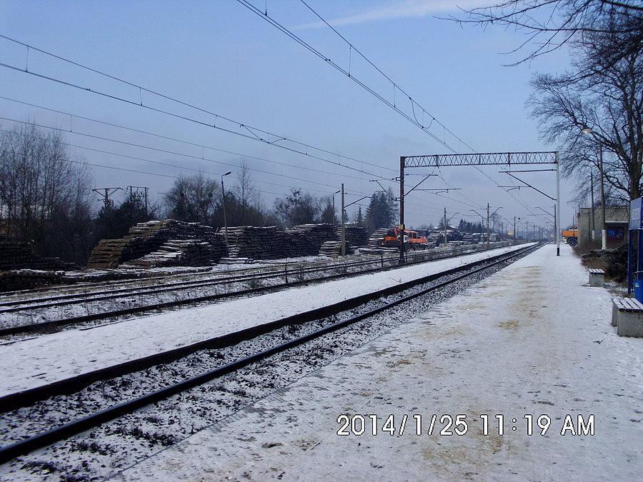 Sterta zużytych podkładów na stacji w Koszęcinie