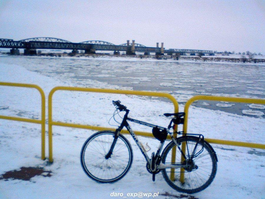 27-01-2014. Widok na rzekę Wisłę i Most Lisewski w Tczewie, podczas objazdu Bulwaru Nadwiślańskiego
