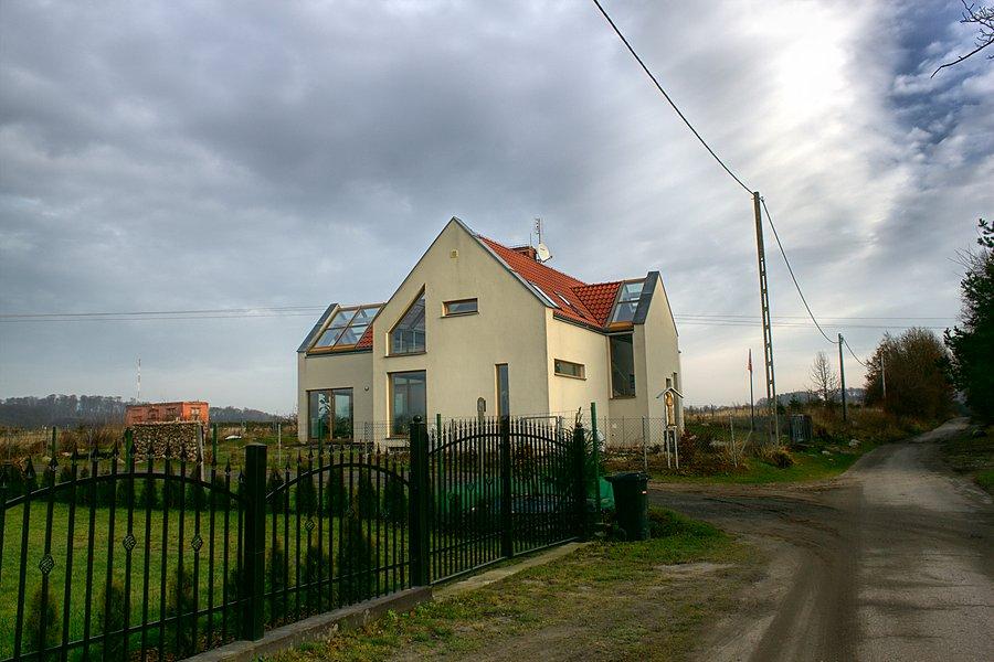 Oszklony dom w Binowie