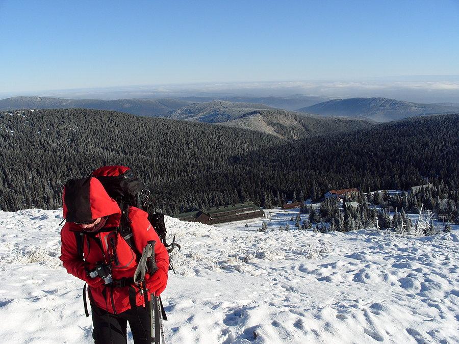 Dochodzimy na szczyt Vysoka Hole 1462m n.p.m. Ania zaczyna ustawiać foto na piękne zdjęcia