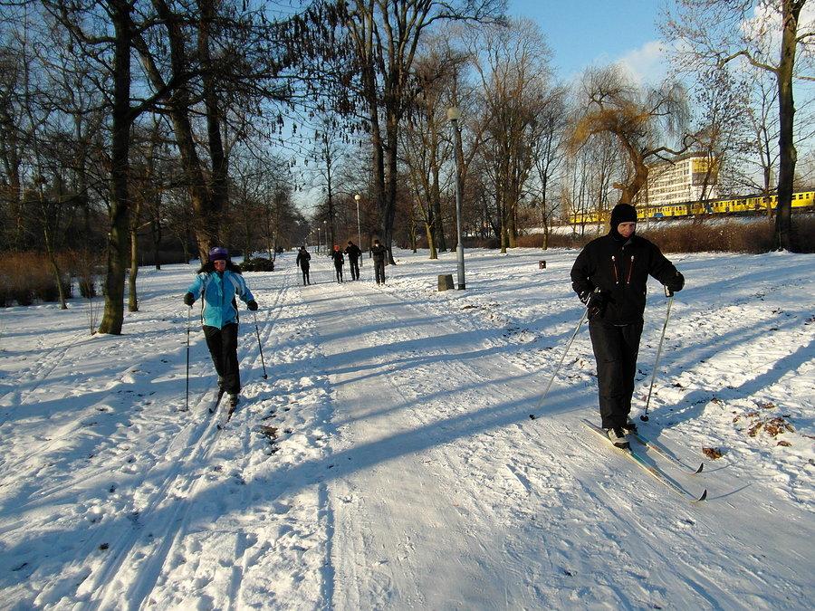 Raczkowanie na biegówkach - pierwsze ślizgi