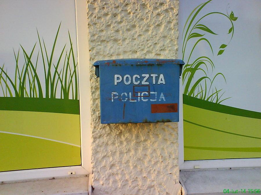 Policyjna skrzynka pocztowa? I to z dala od siedzib policji?