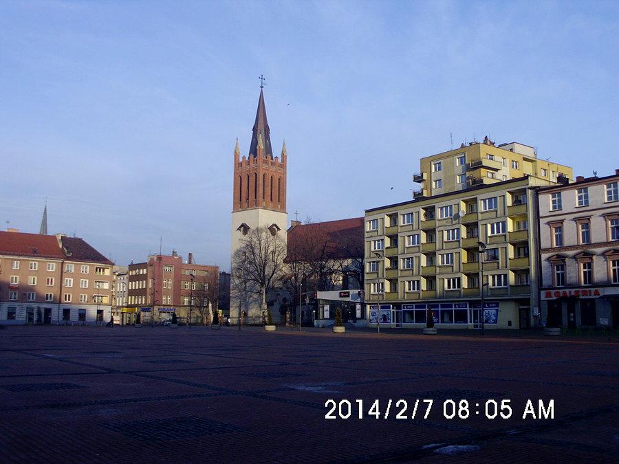 Rynek w Bytomiu (przynajmniej nie zeszpecony estakadą jak w Chorzowie)