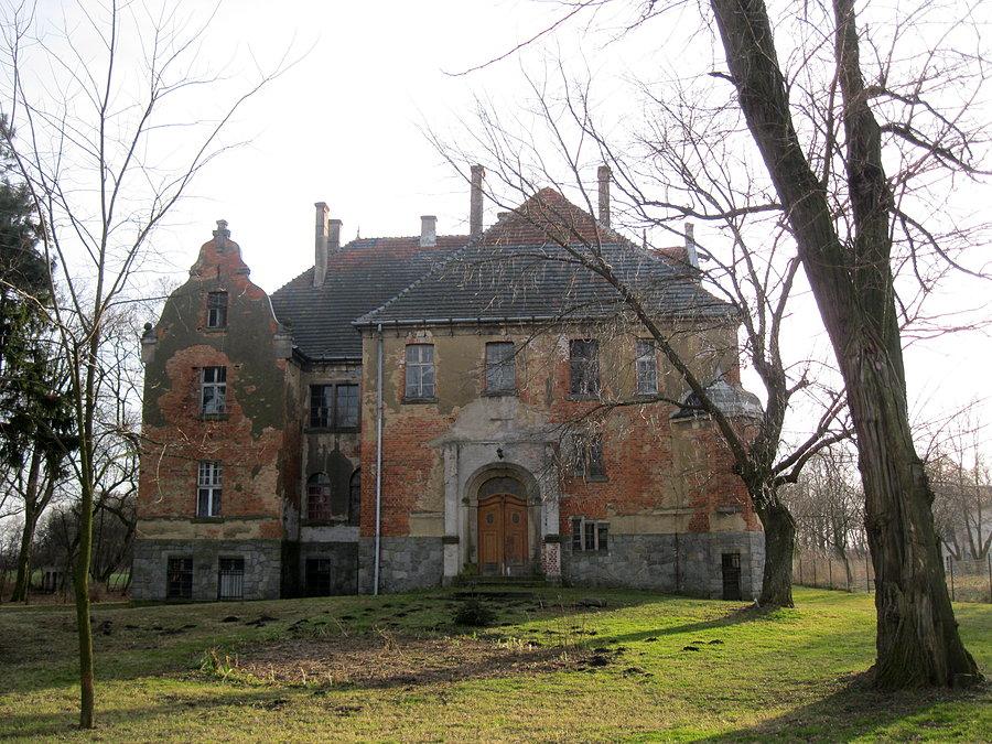 Pałacyk w Kucharach