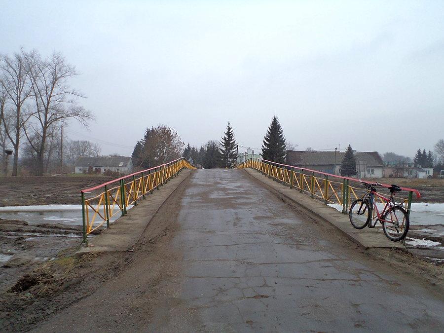 Kolorowy Most w Węzinie