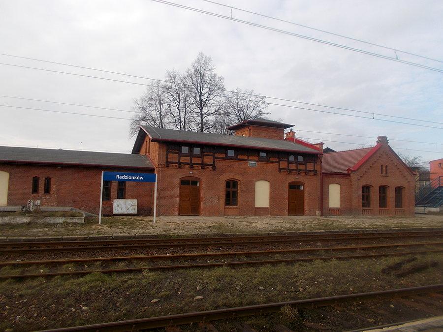 Wyremontowany budynek PKP Radzionków