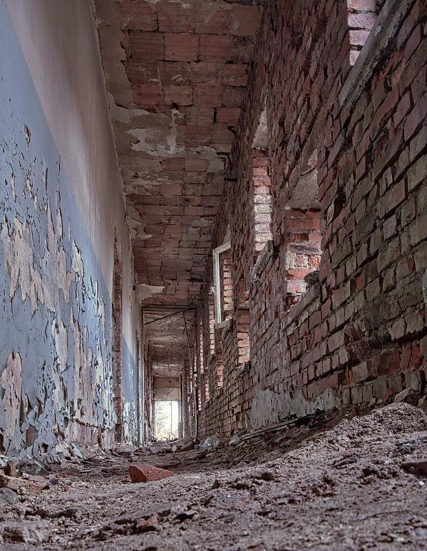 Pozostałości budynków kolejowych w okolicach ul. 73 pułku piechoty w Katowicach