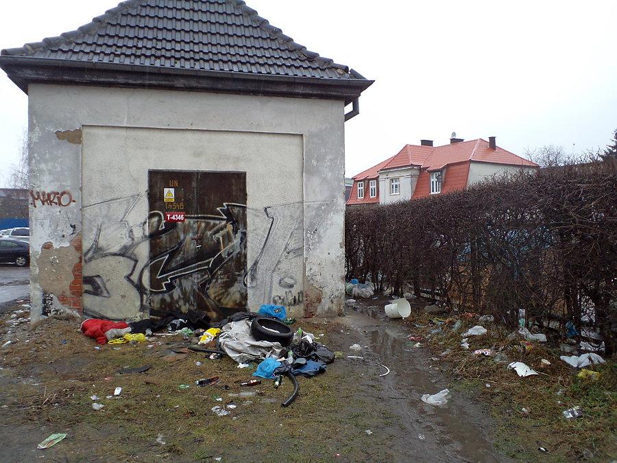 Małe wysypisko śmieci