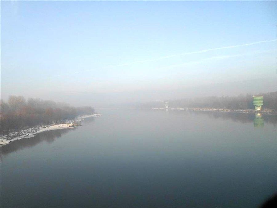 Wisła w porannej mgiełce