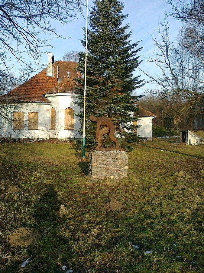 Tyle razy tędy jeżdżę, a tego dyskobola zobaczyłam dopiero dziś