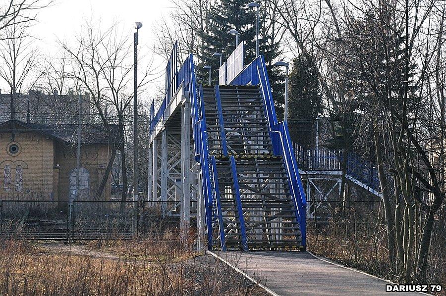 Odnowiona kładka na stacji Sosnowiec Maczki