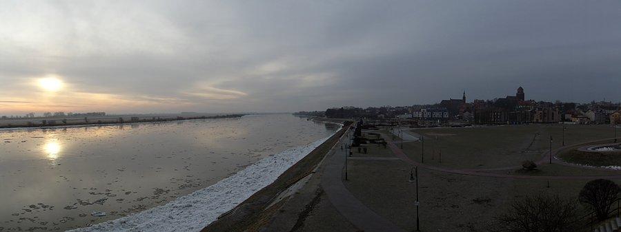 Tczew - panorama bulwaru wiślanego