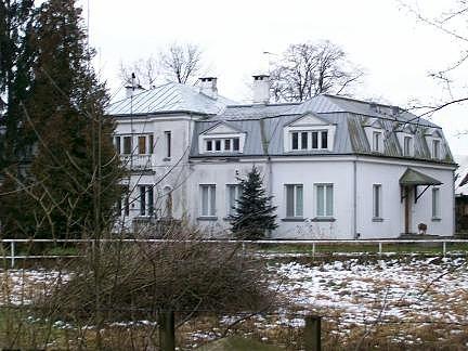 Regnerówka to okazała willa na granicy Piaseczna i Żabieńca