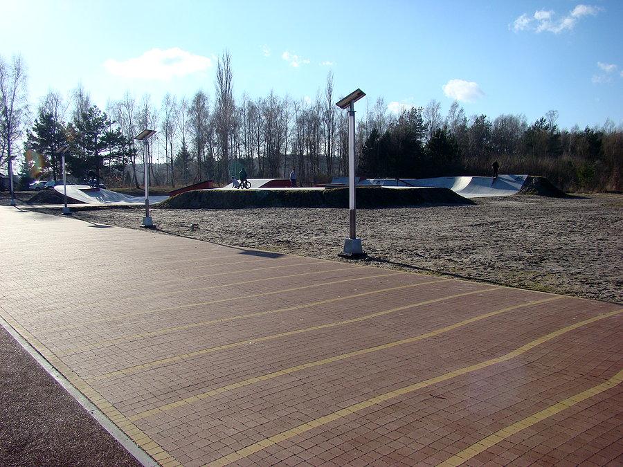 Raj dla rolkarzy , deskorolkowców i rowerzystów którzy bardziej wolą skakać niż jeździć