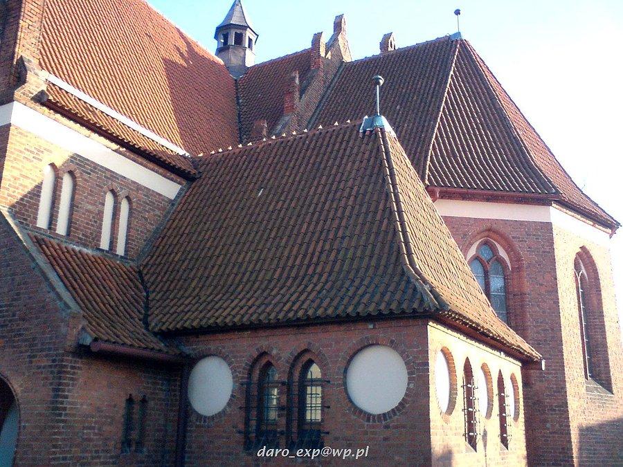 22-02-2014. Widok ogólny na tył Kościóła P.W. Św. M.Magdaleny w Czersku. Sobotnie 200km