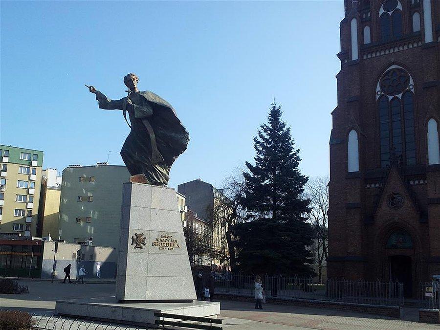 Ksiądz Ignacy Skorupka przed Św. Florianem na Pradze