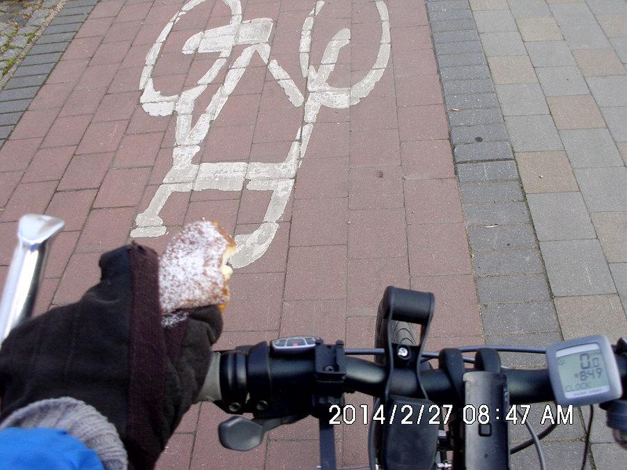 Skoro częstowali pączkami na ulicy, to nie odmówiłem