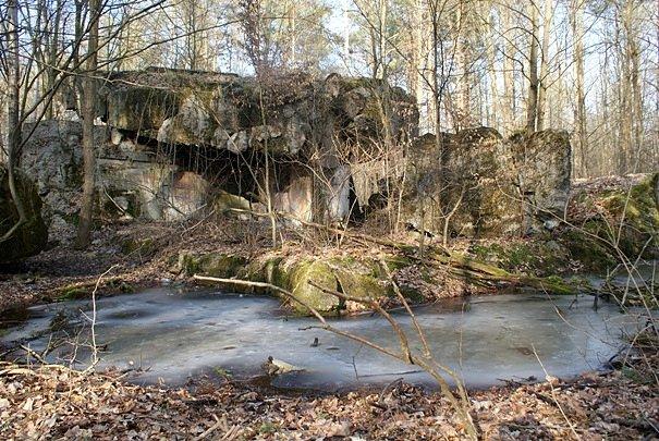 Wśród bunkrów znaleźliśmy lodowiec
