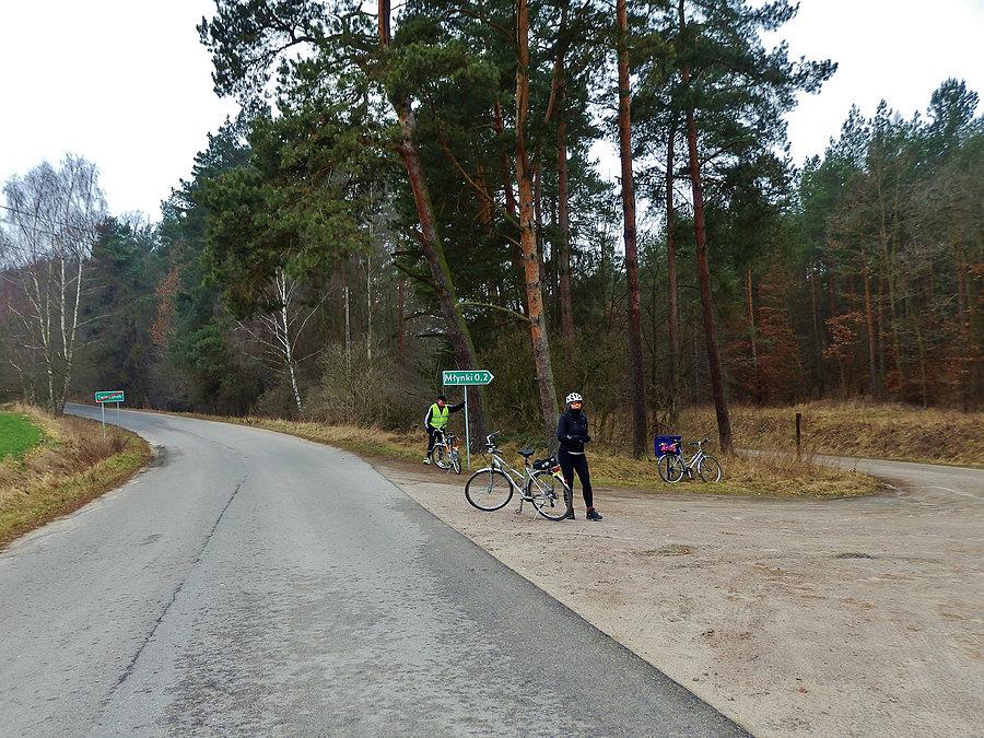 Na trasie wycieczki. Wokół Jeziora Zduńskiego