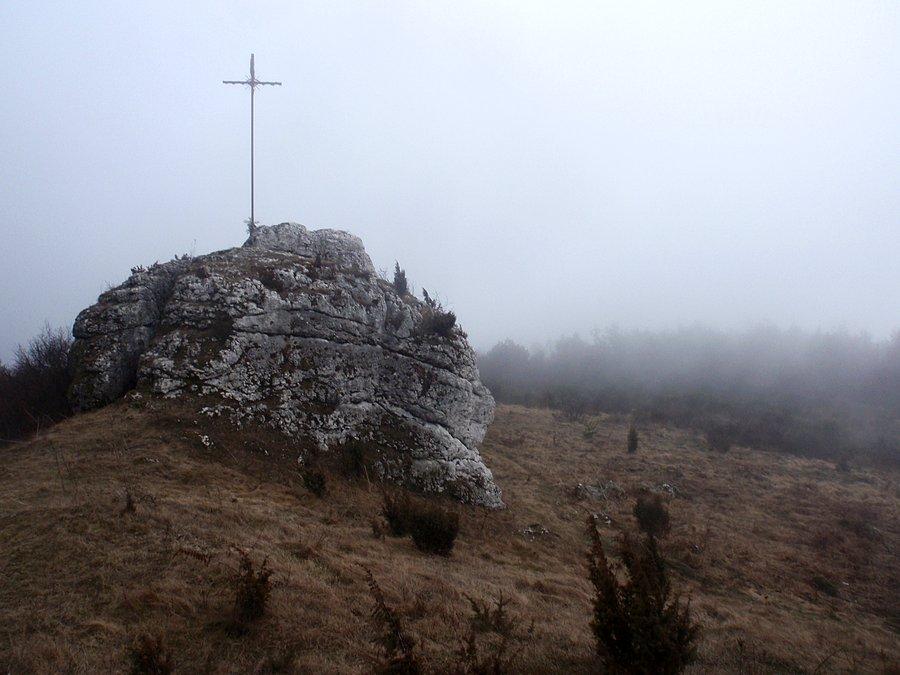 Zamglona góra Bukowie