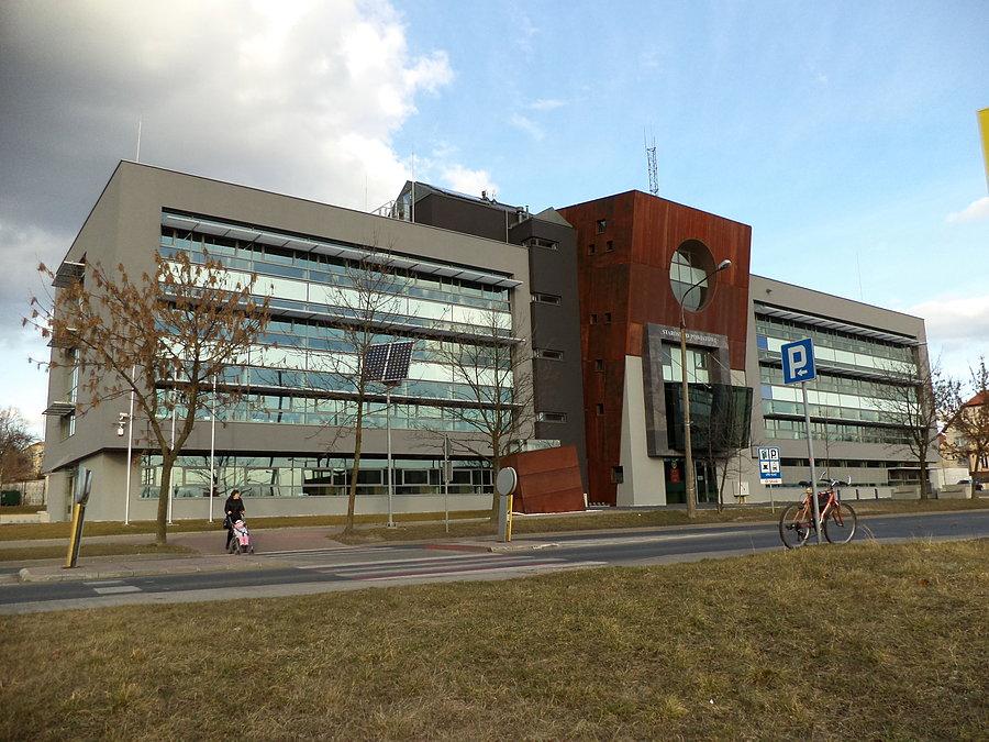 Polkowice - starostwo powiatowe. Widać, że im się nudzi i że nie wiedzą, co z pieniędzmi zrobić ;)