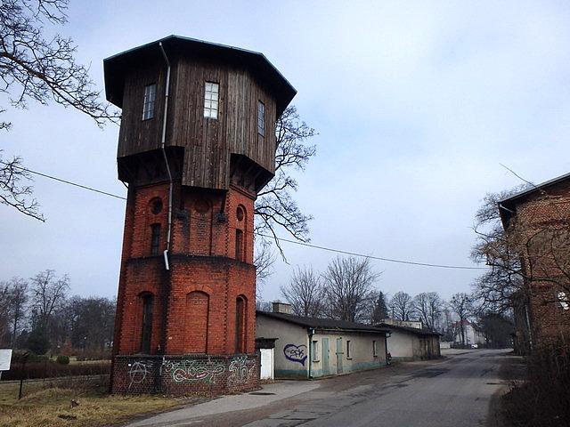 Kolejowa wieża ciśnień w Unisławiu
