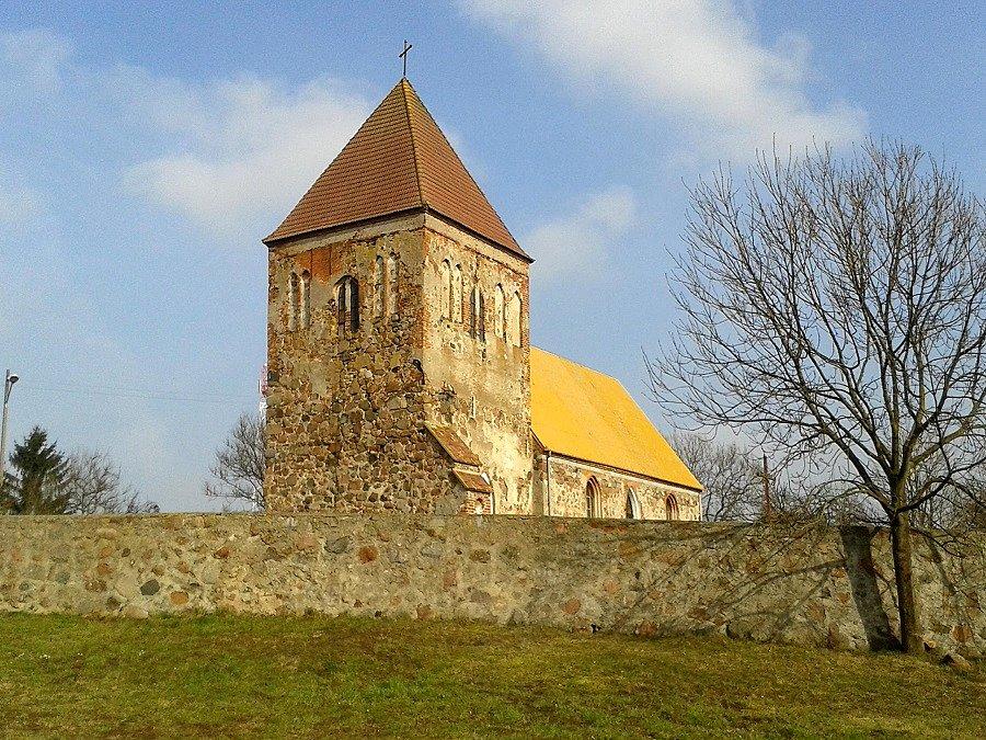 Kościół filialny p.w. Podwyższenia Krzyża Świętego w Starym Chrapowie